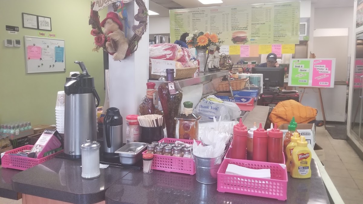 Expo Cafe & Grill Photos 2